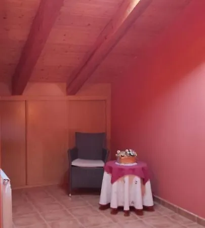 Turisticos La Casa De Dafne * Санто Томе дел Пуерто